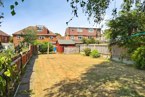 Lodge Road, Fetcham, Leatherhead, Surrey, KT22