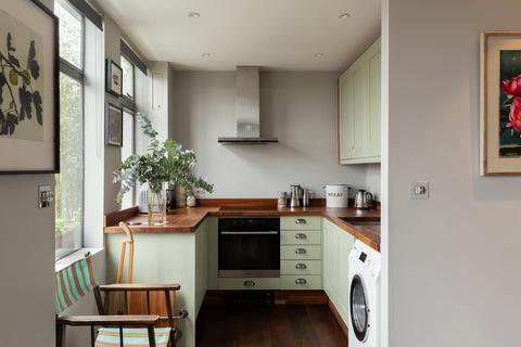 undefined, Trinity Court, London WC1X