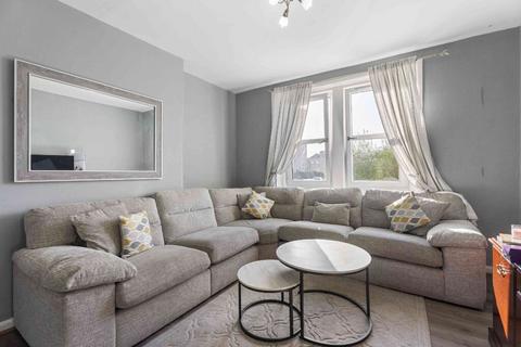 2 bedroom flat for sale, 19/2 Loaning Crescent, Edinburgh, EH7 6JR