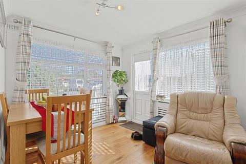 2 bedroom park home for sale, Main Road, Tower Park, Hockley SS5