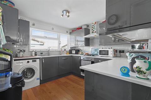 2 bedroom park home for sale, Main Road, Tower Park, Hockley SS5