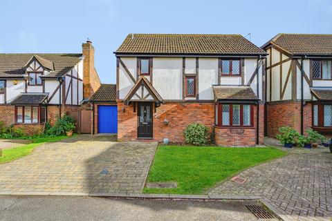 4 bedroom detached house for sale, Squirrel Chase, Hemel Hempstead