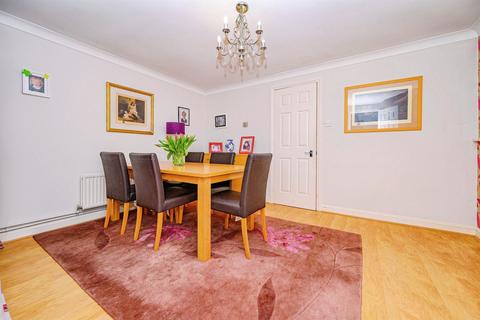 4 bedroom detached house for sale, Squirrel Chase, Hemel Hempstead