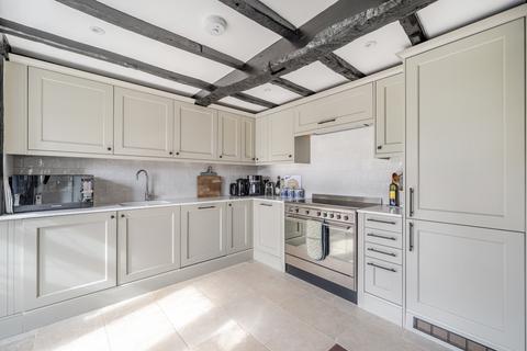 3 bedroom cottage to rent, Paley Street Maidenhead SL6