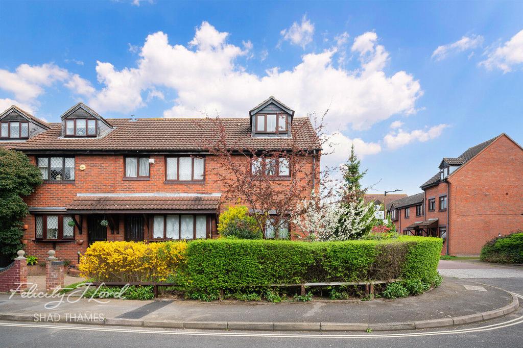Detached house exterior