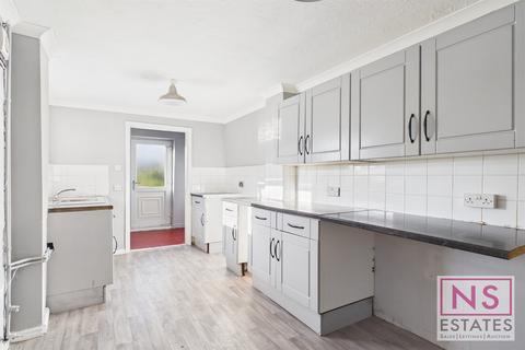 3 bedroom terraced house for sale, Mattison Avenue, West Lane, Middlesbrough, TS5