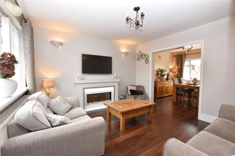 4 bedroom semi-detached house for sale, Yarwood Close, Heywood, Greater Manchester, OL10