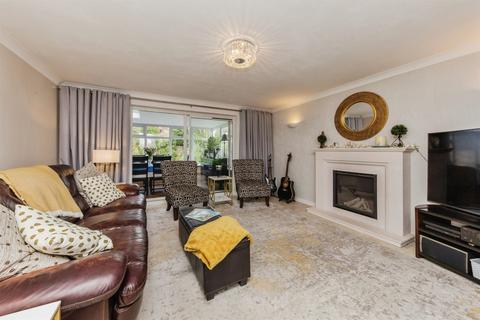 4 bedroom detached house for sale, Farriers Way, Winsford