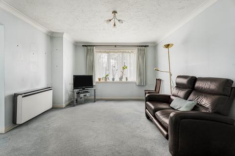 2 bedroom apartment for sale, Pembroke Lodge, Du Cros Drive, Stanmore, HA7