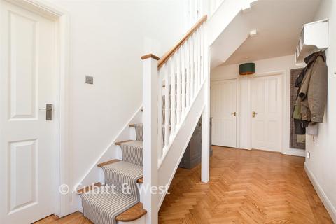 4 bedroom detached bungalow for sale, Grange Close, Merstham, Surrey