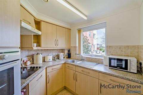 1 bedroom apartment for sale, Fussells Court, Station Road, Worle, Weston-Super-Mare