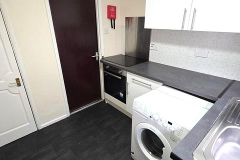 3 bedroom detached house to rent, Station Street, Atherstone, CV9