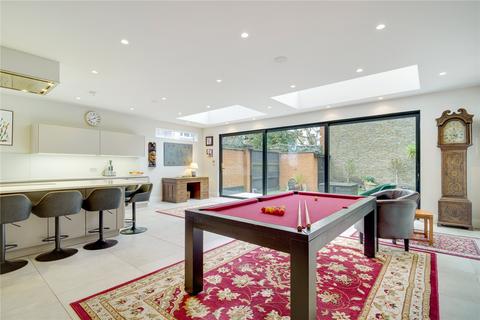6 bedroom end of terrace house for sale, Clapham Common West Side, SW4