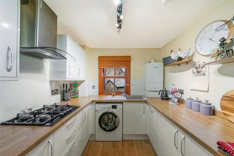 2 bedroom flat for sale, Arnothill Bank, Falkirk, Stirlingshire, FK1