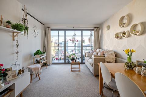 Consort Road, London