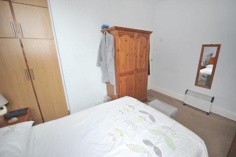 2 bedroom apartment for sale, Liverpool Road, Irlam, M44