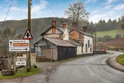 Pub for sale, White Horse Inn, Church Road, Soudley, Cinderford, Gloucestershire, GL14 2UA