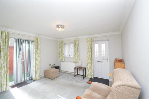 1 bedroom semi-detached bungalow for sale, York Avenue, East Cowes