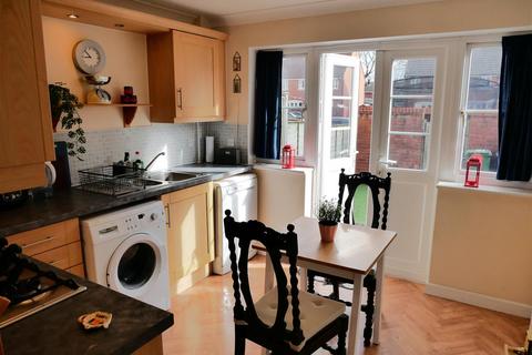2 bedroom semi-detached house for sale, Charlotte Court, Calne