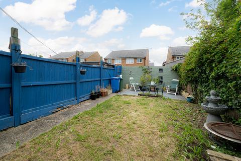 3 bedroom end of terrace house for sale, Sommerville Close, Faversham, Kent, ME13