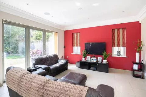 5 bedroom detached house for sale – pohled 5