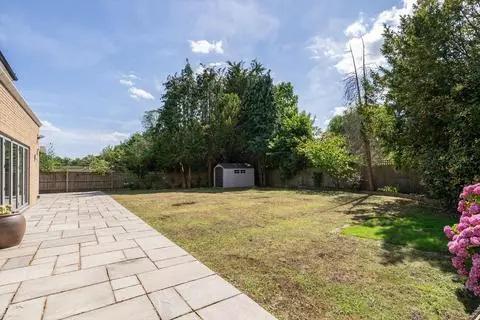 5 bedroom detached house for sale – pohled 2