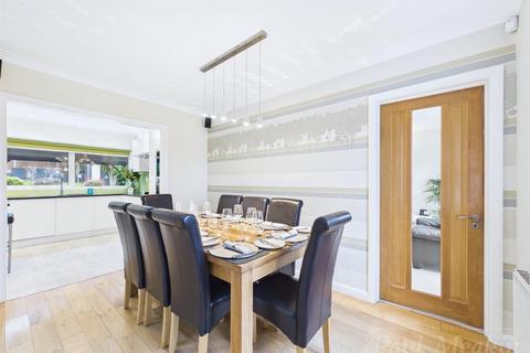 3 bedroom detached house for sale, Gravel Hill, Croydon