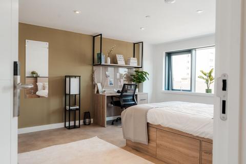 Studio to rent, Childers Street, Deptford, London, SE8