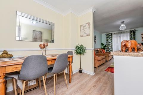 2 bedroom maisonette for sale, Hawthorn Place, ERITH, Kent, DA8