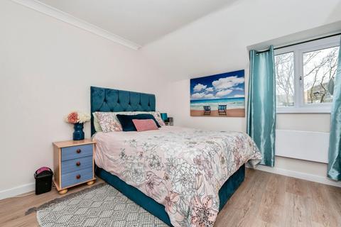 2 bedroom maisonette for sale, Hawthorn Place, ERITH, Kent, DA8