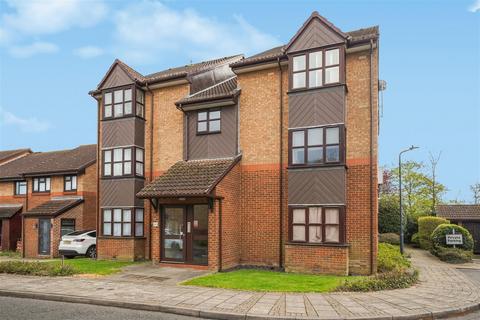 Studio for sale, Ash Walk, Wembley