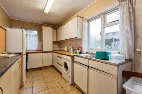 3 bedroom detached bungalow for sale, Barrington Road, Shepreth, Royston