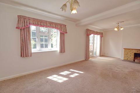 4 bedroom end of terrace house for sale, Chapel Court, Wansford, PETERBOROUGH