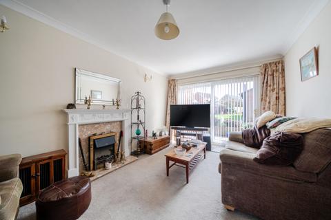 2 bedroom bungalow for sale, Clare Court, Grimsby, Lincolnshire, DN34
