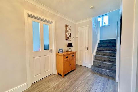 5 bedroom detached house for sale, Coberley Close, Downhead Park, MK15