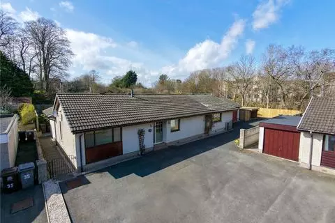 5 bedroom bungalow for sale