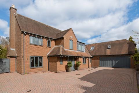 4 bedroom detached house for sale, Earlsmere, Solihull B94