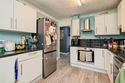 2 bedroom semi-detached bungalow for sale, Church View, Harleston