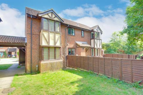 2 bedroom cluster house for sale, Tamar Close, St. Ives
