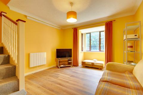 2 bedroom cluster house for sale, Tamar Close, St. Ives