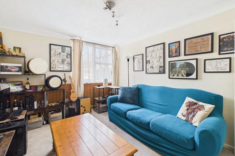 1 bedroom flat for sale, Carlyle House, Bridge Road, Worthing, BN14 7BS