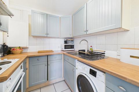 1 bedroom flat for sale, Carlyle House, Bridge Road, Worthing, BN14 7BS
