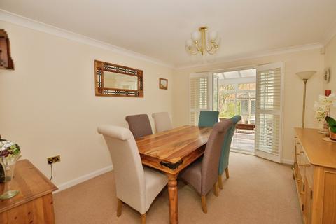 5 bedroom detached house for sale, Holly Meadows, Ashford, Kent, TN23