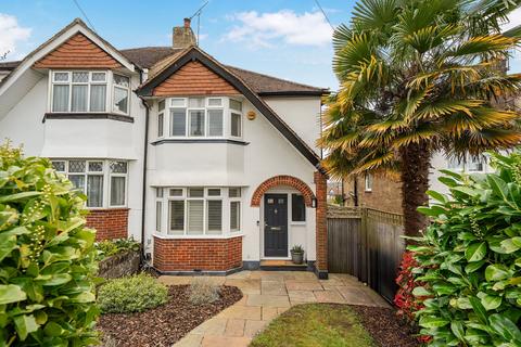 Lyndhurst Road, Coulsdon CR5