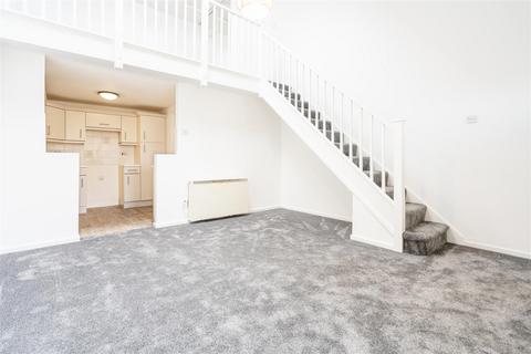 1 bedroom end of terrace house to rent, Roseberry Grange, Newcastle Upon Tyne