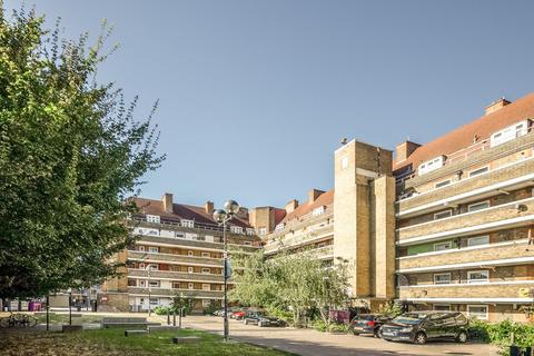Sutton Street, Shadwell, London, E1