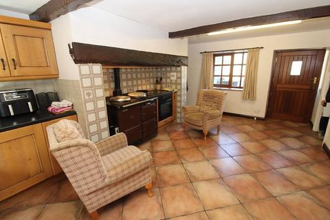 4 bedroom farm house for sale, Huthwaite Lane, Thurgoland, Sheffield
