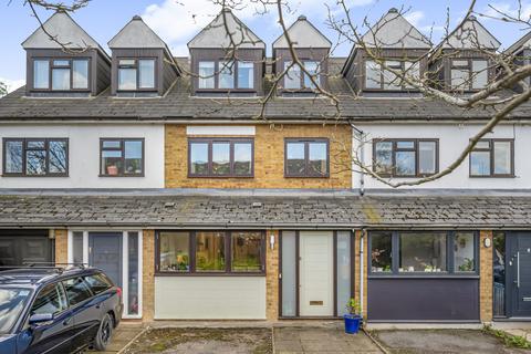 4 bedroom terraced house for sale, Mulberry Close, London, London, SE22