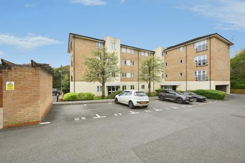 2 bedroom apartment for sale, Waterfall Close, Hoddesdon