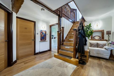 5 bedroom detached house for sale, Vicarage Road, Reading, Berkshire, RG2